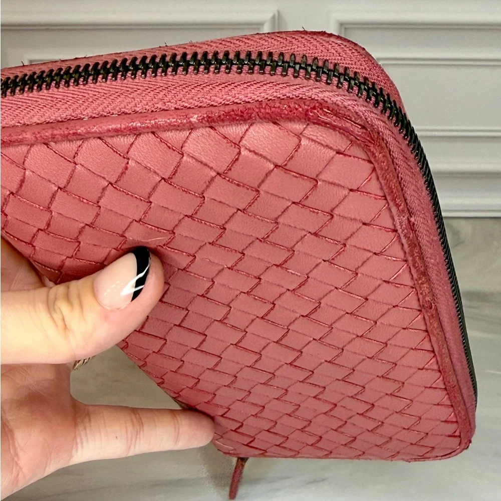 Bottega Veneta Dusty Rose Intrecciato Leather Long Zip Wallet  | Full Inclusion - Picture 8 of 13